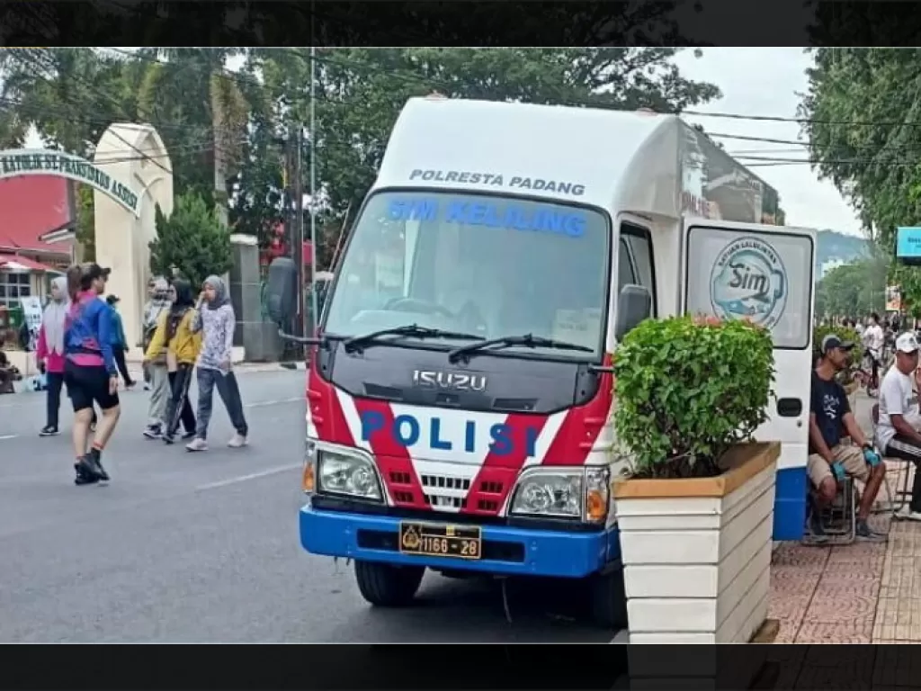 Semarak Car Free Day di Padang, Warga Bisa Berolahraga Sekaligus Urus Pajak dan Perpanjangan SIM